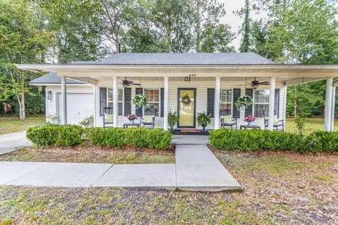 829 E Shuey Avenue Macclenny FL 32063
