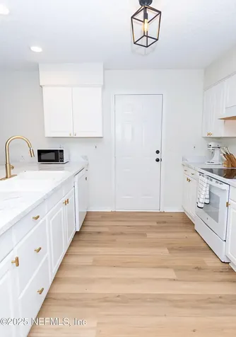 829 E Shuey Avenue Macclenny FL 32063