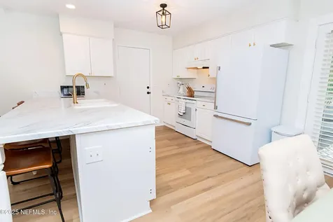 829 E Shuey Avenue Macclenny FL 32063