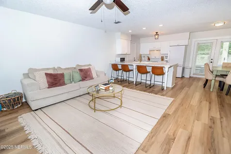 829 E Shuey Avenue Macclenny FL 32063