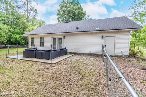 829 E Shuey Avenue Macclenny FL 32063