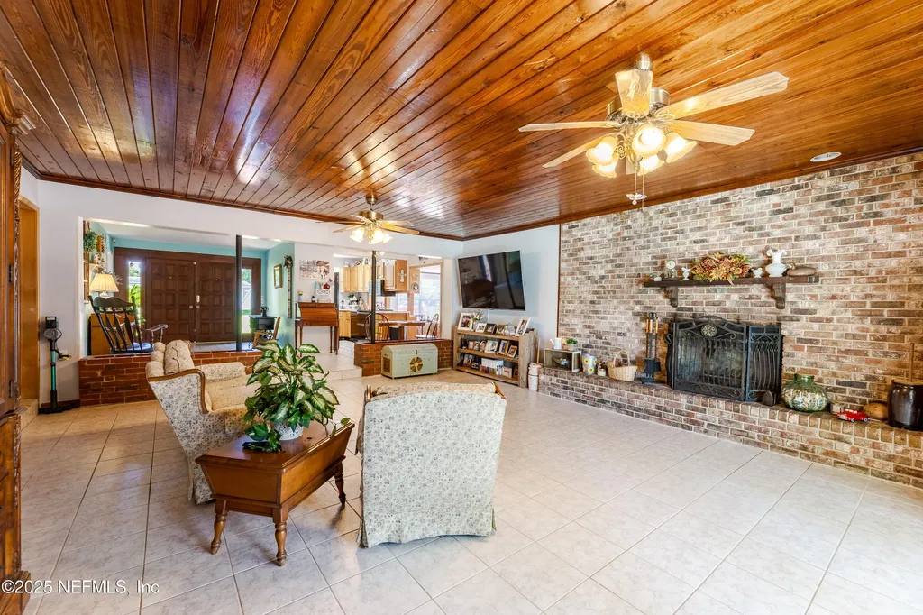 6542 Ovington Road S Jacksonville FL 32216