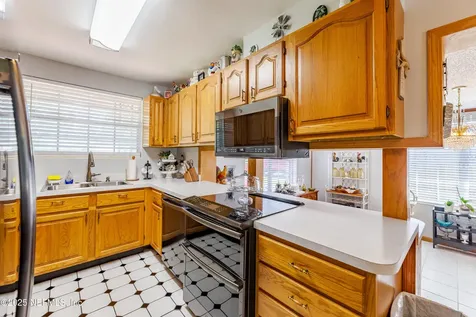 6542 Ovington Road S Jacksonville FL 32216