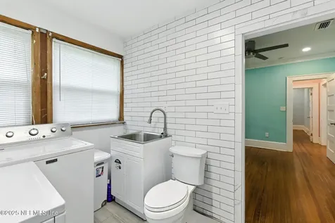 4638 Kingsbury Street Jacksonville FL 32205