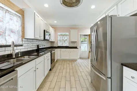 4638 Kingsbury Street Jacksonville FL 32205