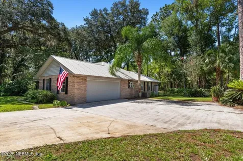 101 Roberts Court Palatka FL 32177