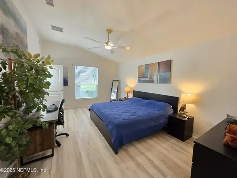 250 Sterling Hill Drive Jacksonville FL 32225