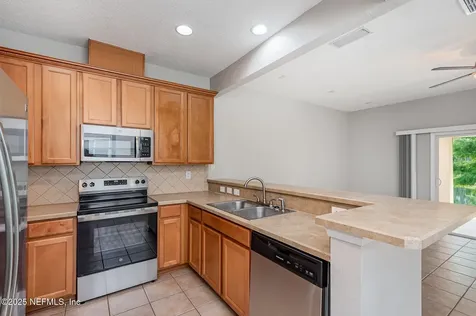 5966 Pavilion Drive Jacksonville FL 32258