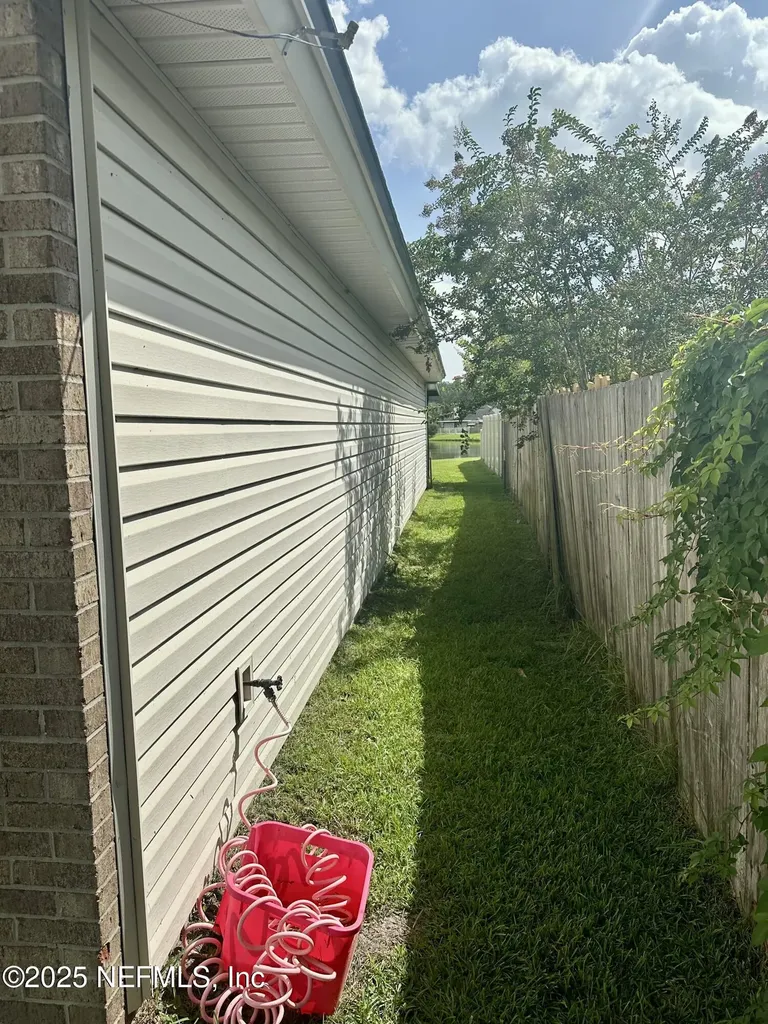 1715 Saw Lake Drive Middleburg FL 32068