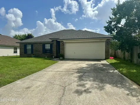 1715 Saw Lake Drive Middleburg FL 32068
