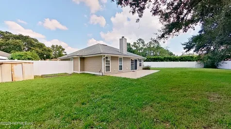 4525 Shaky Leaf Lane N Jacksonville FL 32224