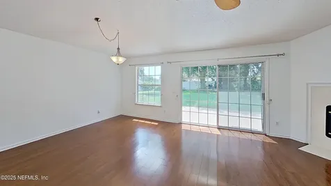 4525 Shaky Leaf Lane N Jacksonville FL 32224