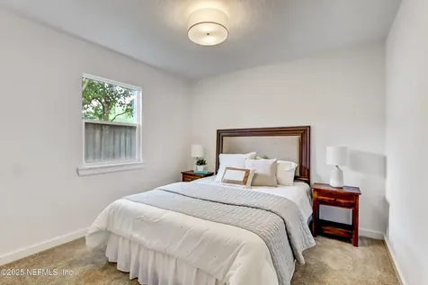 2033 Knotty Pine Court Jacksonville FL 32246