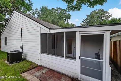 2033 Knotty Pine Court Jacksonville FL 32246