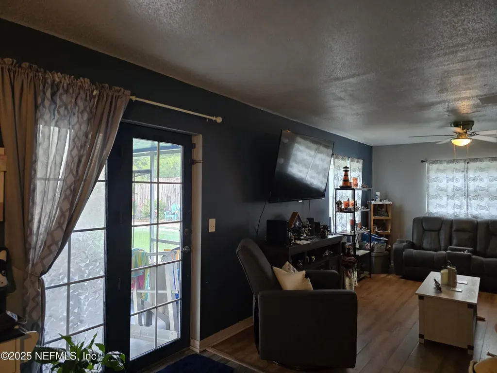 6051 Foxfire Court Jacksonville FL 32244