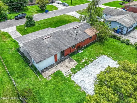 2115 Burgoyne Drive Jacksonville FL 32208