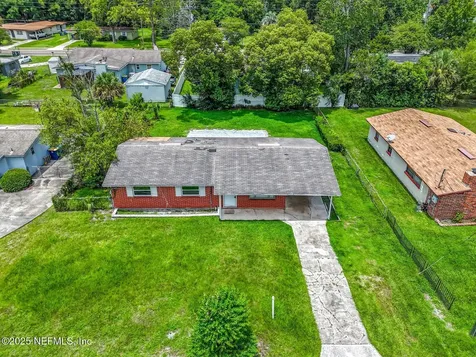 2115 Burgoyne Drive Jacksonville FL 32208
