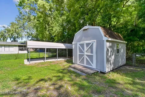 4423 Clinton Avenue Jacksonville FL 32207