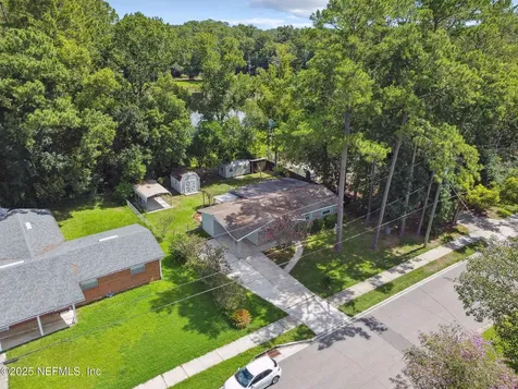 4423 Clinton Avenue Jacksonville FL 32207