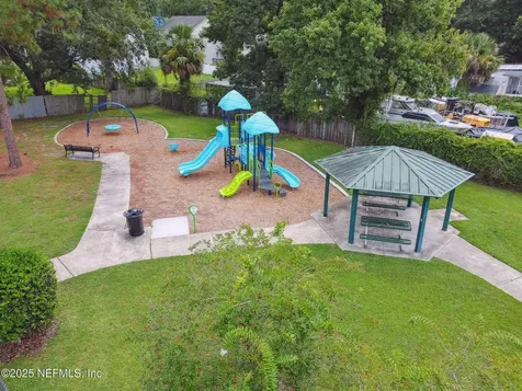 4423 Clinton Avenue Jacksonville FL 32207