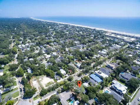 378 Plaza Atlantic Beach FL 32233