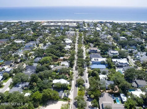 378 Plaza Atlantic Beach FL 32233