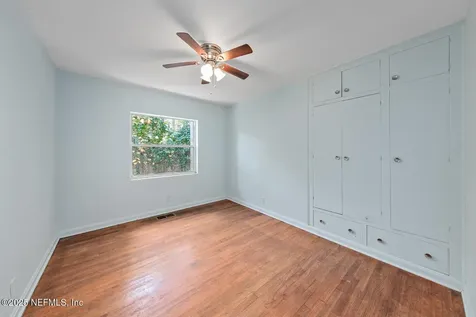 378 Plaza Atlantic Beach FL 32233