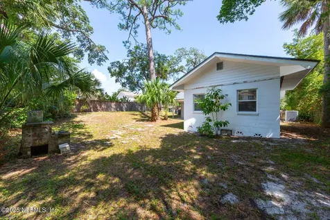 378 Plaza Atlantic Beach FL 32233