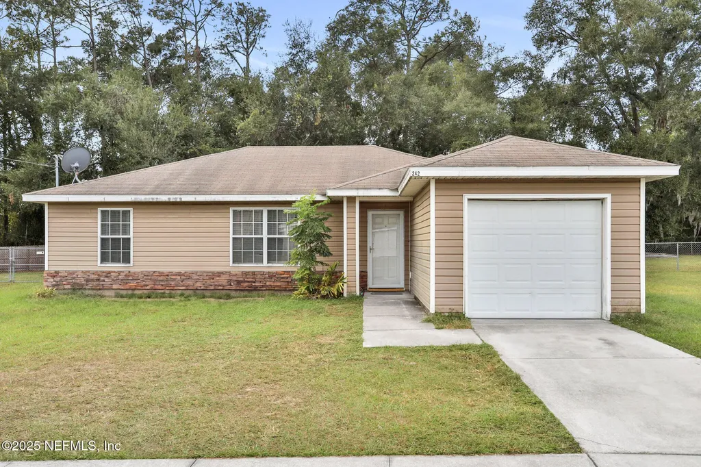 242 Mango Drive Palatka FL 32177