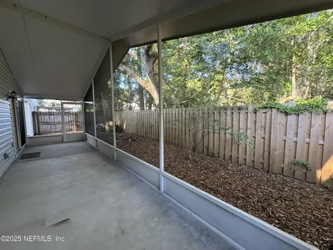7701 Leesburg Drive S Jacksonville FL 32277