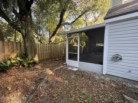 7701 Leesburg Drive S Jacksonville FL 32277