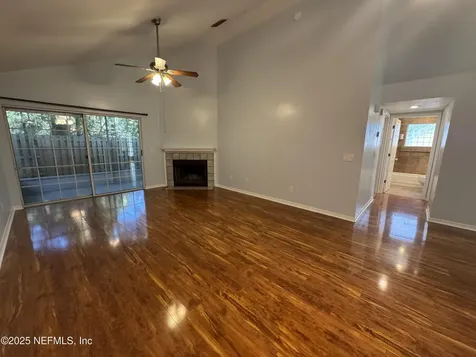 7701 Leesburg Drive S Jacksonville FL 32277