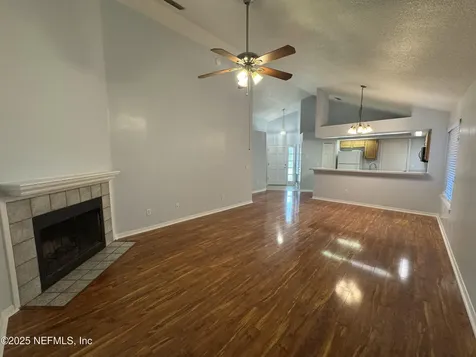 7701 Leesburg Drive S Jacksonville FL 32277