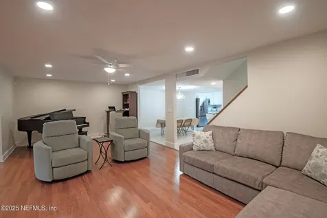 346 Raleigh Road Jacksonville FL 32225