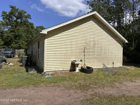 24899 Crawford Road Callahan FL 32011