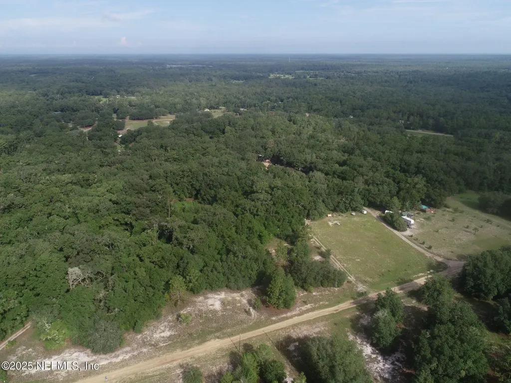 125 Ranchette Circle Florahome FL 32140