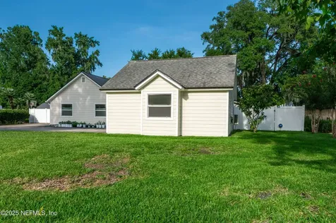 11515 Sedgemoore Drive E Jacksonville FL 32223