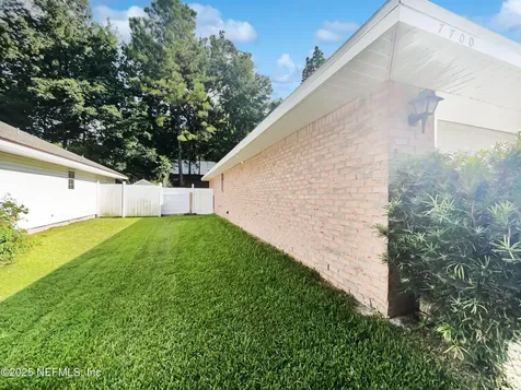 7700 Lookout Point Drive Jacksonville FL 32210