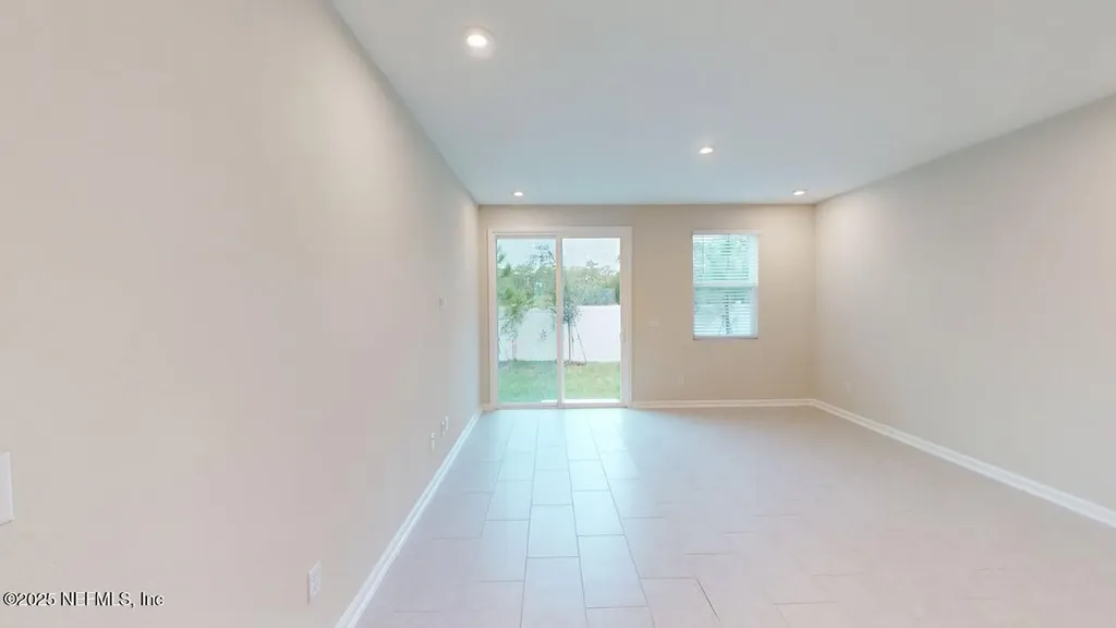 1025 Egret Branch Way Jacksonville FL 32218