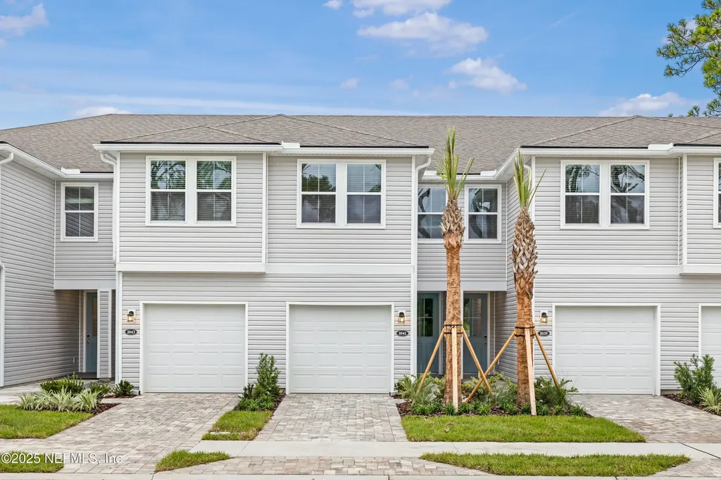 1019 Egret Branch Way Jacksonville FL 32218