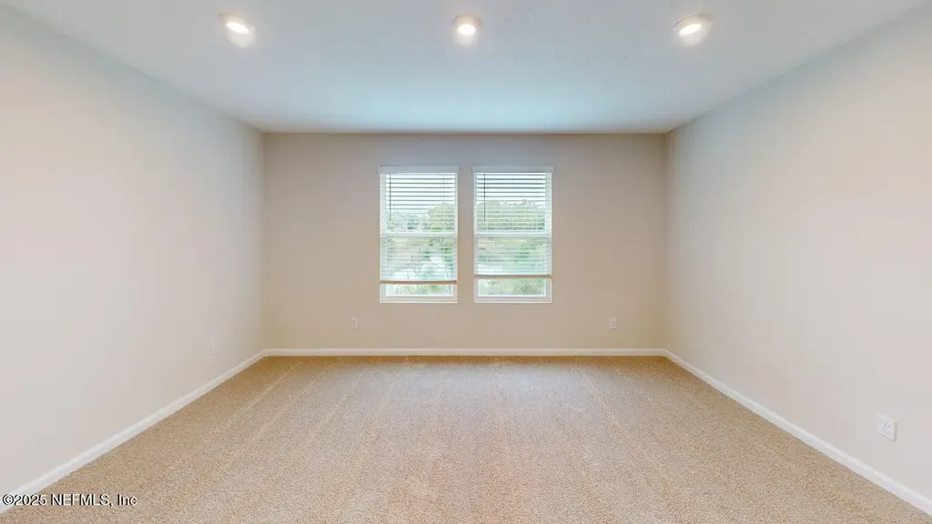 1019 Egret Branch Way Jacksonville FL 32218
