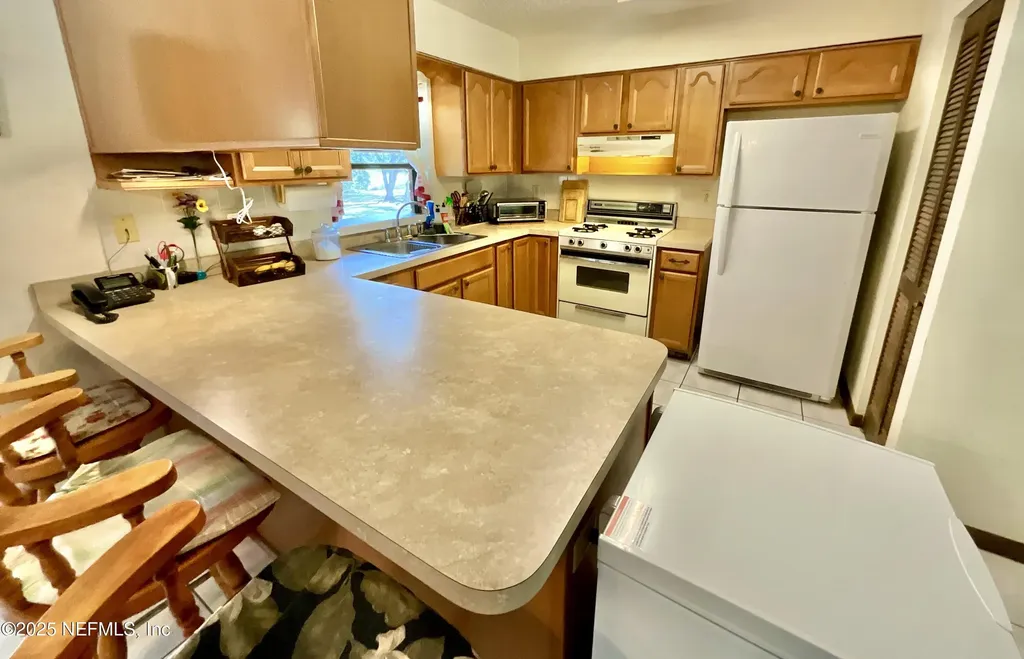137 Oak Circle Interlachen FL 32148