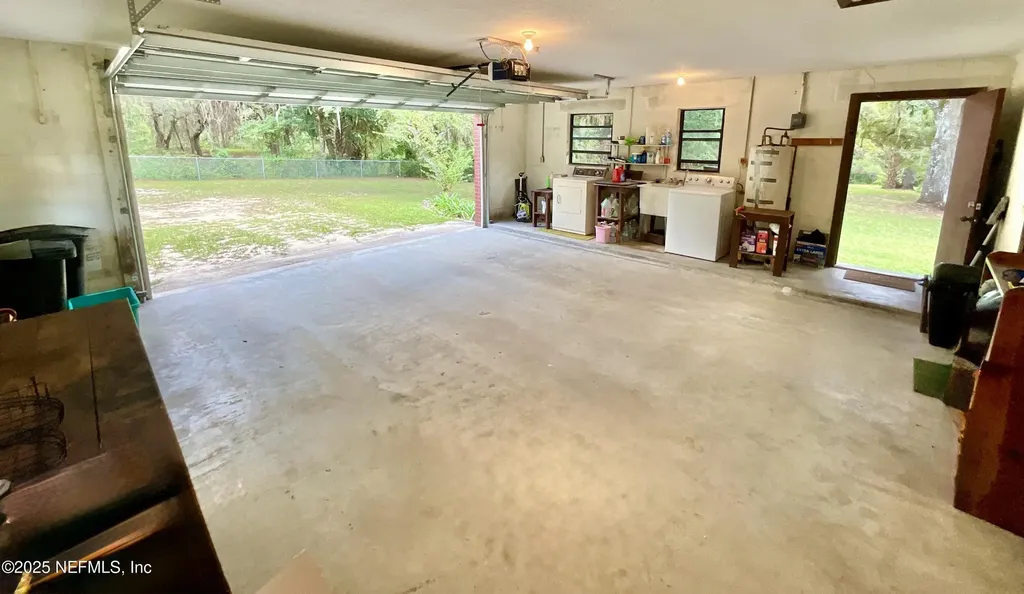 137 Oak Circle Interlachen FL 32148