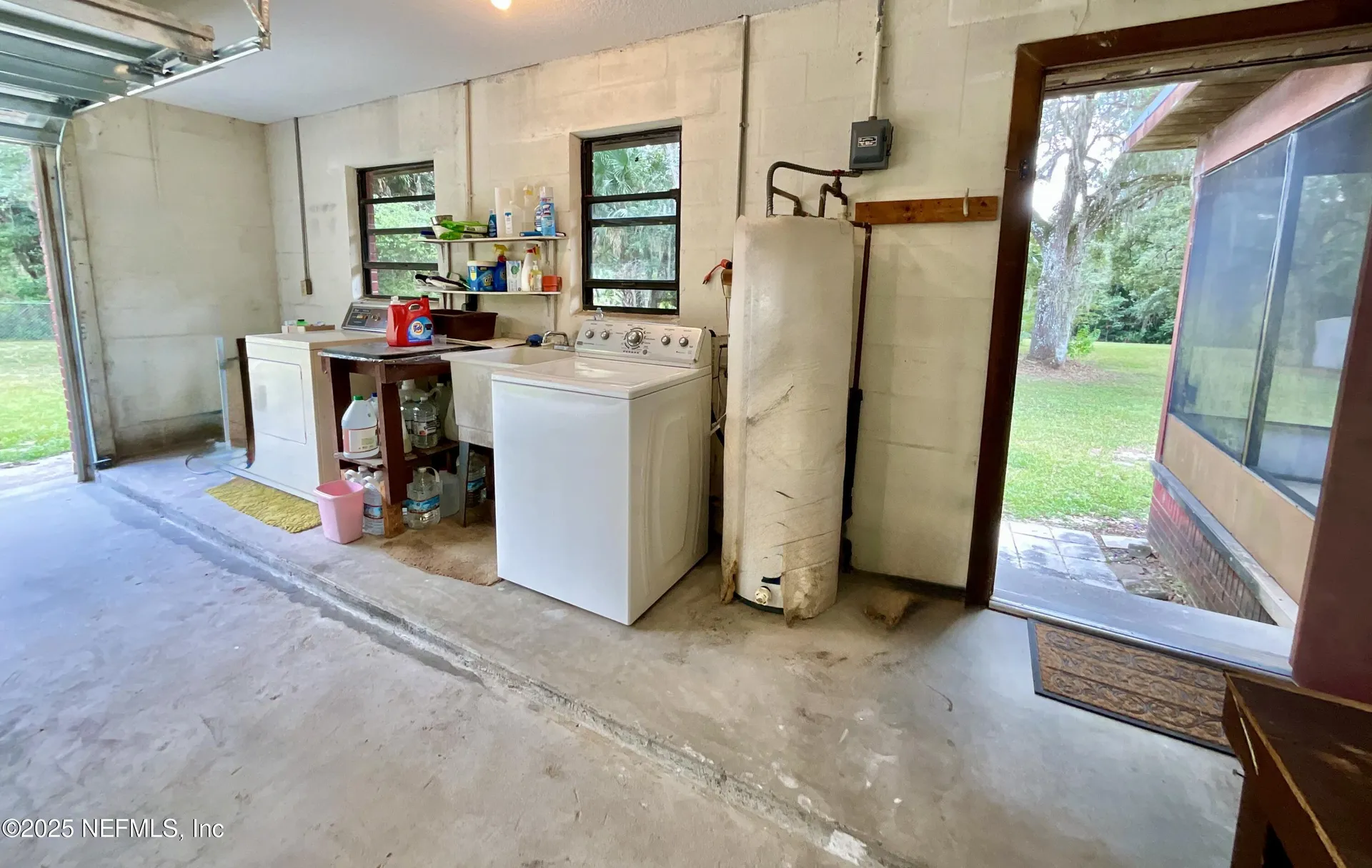 137 Oak Circle Interlachen FL 32148