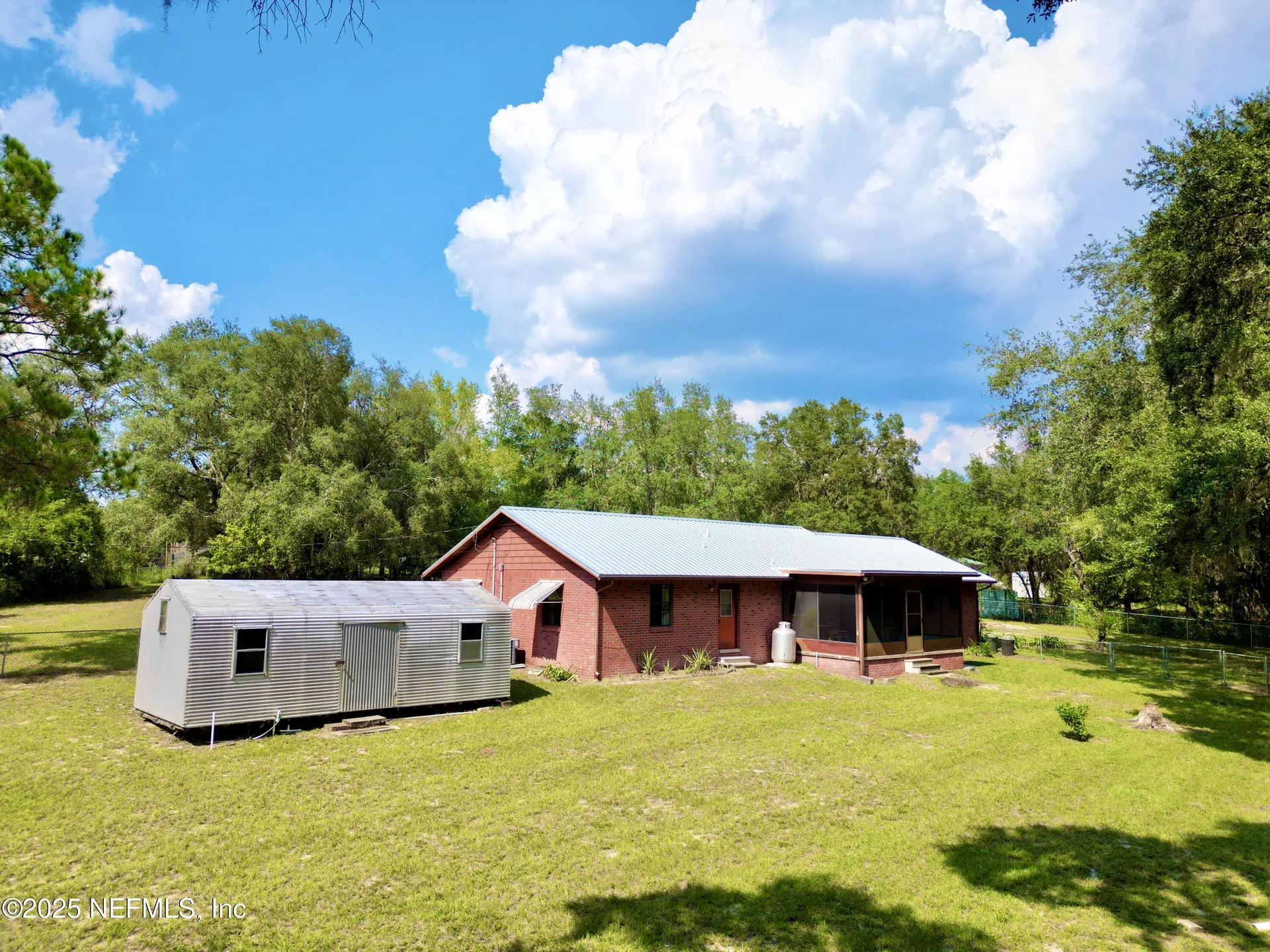 137 Oak Circle Interlachen FL 32148