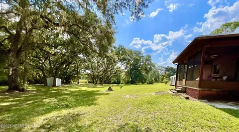 137 Oak Circle Interlachen FL 32148
