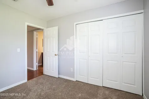 8038 Loch Lomond Lane Jacksonville FL 32244