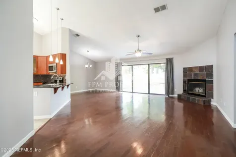 8038 Loch Lomond Lane Jacksonville FL 32244
