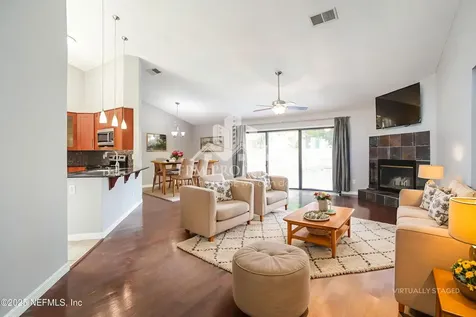 8038 Loch Lomond Lane Jacksonville FL 32244