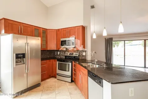 8038 Loch Lomond Lane Jacksonville FL 32244